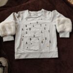 TRYBEYOND Sweatshirt Girls 3-4 Faux Fur Cuffs Pearls Sequins Graphic Light Gray